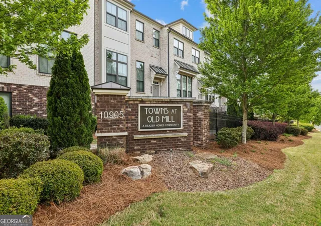 2nd image of 140 Fair View Cir, Roswell, GA 30076 | MLS# 10738201