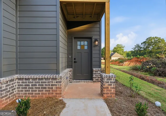 Photo 2 of Single family home for sale at 605 Gaines School Rd, Athens, GA 30605 | MLS# 10829220 | Listing updated on 2026-09-05