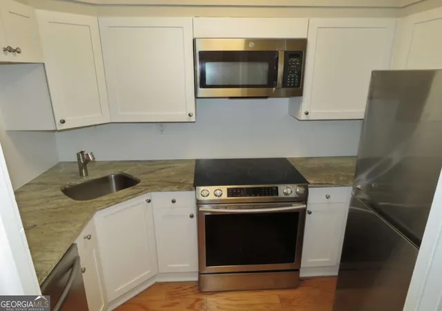 Photo 4 of Condo for sale at 2870 Pharr Court South Nw #407, Atlanta, GA 30305 | MLS# 10810910 | Listing updated on 2026-10-27