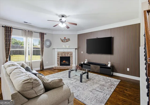 Photo 4 of Single family home for sale at 4220 Standing Rock Wy, Cumming, GA 30028 | MLS# 10834034 | Listing updated on 2026-09-10