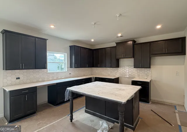 Photo 4 of Single family home for sale at 16 Madison Ln, Adairsville, GA 30103 | MLS# 10762869 | Listing updated on 2026-10-06