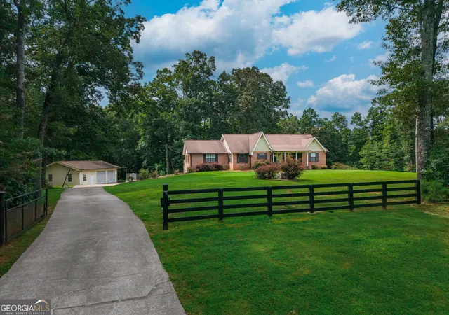 Photo 1 of Single family home for sale at 400 Cable Rd, Waleska, GA 30183 | MLS# 10826091 | Listing updated on 2026-09-09