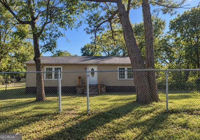 Single family home for sale at 177 Main St, Gordon, GA 31031 | MLS# 10879526 | Listing updated on 2026-10-28