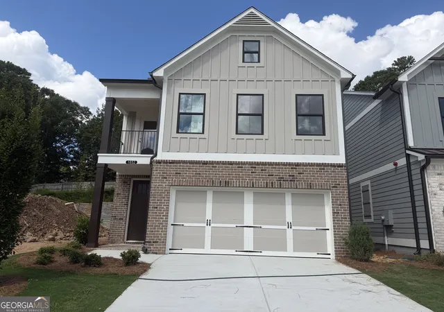 Photo 1 of Single family home for sale at 1652 Crestcreek Ct, Marietta, GA 30008 | MLS# 10736280 | Listing updated on 2026-09-16