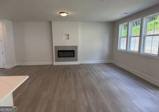Photo 4 of Single family home for sale at 1652 Crestcreek Ct, Marietta, GA 30008 | MLS# 10736280 | Listing updated on 2026-10-07