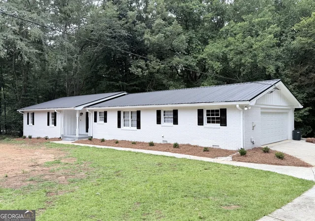 Photo 3 of Single family home for sale at 1912 Wildwood Ct SW, Conyers, GA 30094 | MLS# 10810932 | Listing updated on 2026-08-19