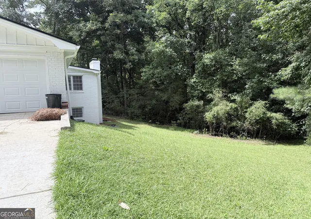 Photo 4 of Single family home for sale at 1912 Wildwood Ct SW, Conyers, GA 30094 | MLS# 10810932 | Listing updated on 2026-08-19