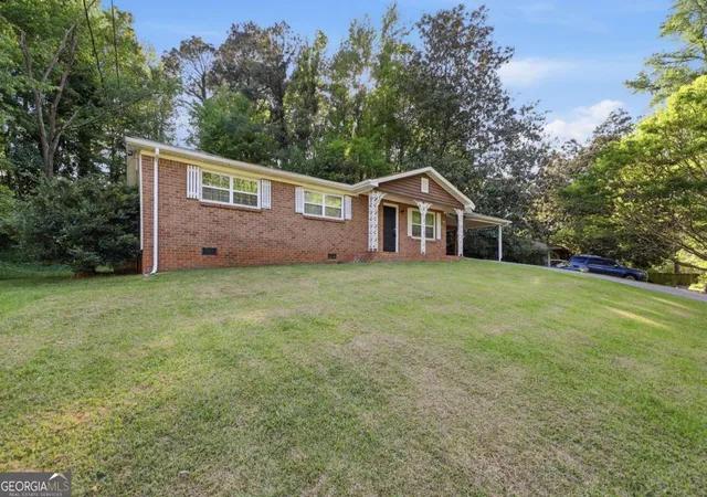 Homes for sale in Lithia Springs, GA | 2322 Chestnut Log Loop, Lithia Springs, GA 30122 | MLS# 10733270