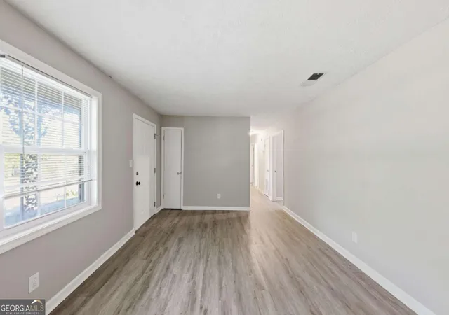 5th image of 2322 Chestnut Log Loop, Lithia Springs, GA 30122 | MLS# 10733270