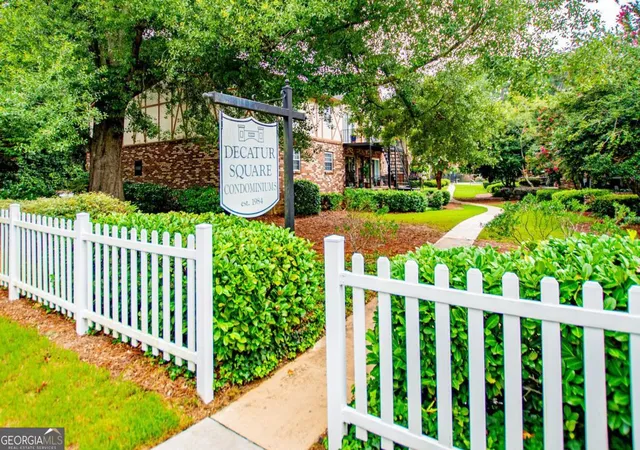 5th image of 1181 Church St #E, Decatur, GA 30030 | MLS# 10806504