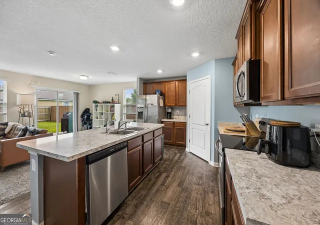 image of 302 Cedar Breeze Dr, Kingsland, GA 31548 | MLS# 10803730