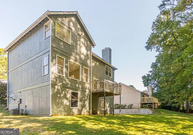 Photo 3 of Sale Pending at 4903 Windsor Downs Dr, Decatur, GA 30035 | MLS# 10696297 | Listing updated on 2026-07-03
