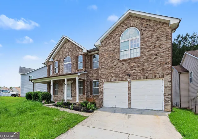 Photo 2 of Single family home for sale at 2554 Wrangler Dr Sw, Atlanta, GA 30331 | MLS# 10785485 | Listing updated on 2026-07-23