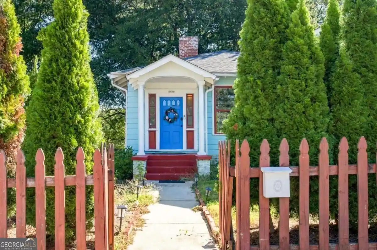 Photo 1 of Single family home for sale at 1420 Sylvan Rd Sw, Atlanta, GA 30310 | MLS# 10866880 | Listing updated on 2026-10-18