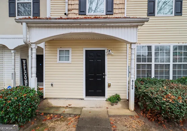 Homes for sale in Riverdale, GA | 6109 Camden Forrest Dr, Riverdale, GA 30296 | MLS# 10670311