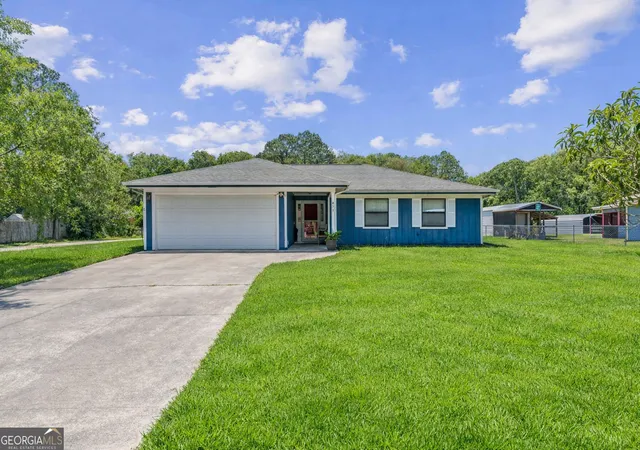 Homes for sale in St. Marys, GA | 651 Powder Horn Rd, St. Marys, GA 31558 | MLS# 10772415