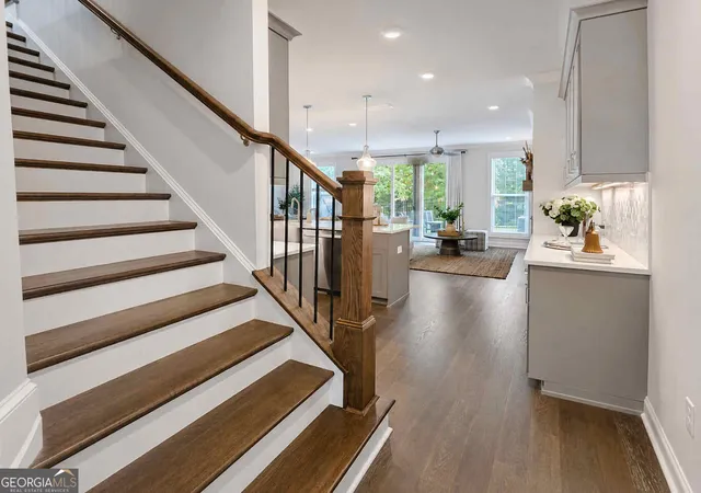 Photo 4 of Townhouse for sale at 204 Wheatland Rd, Johns Creek, GA 30022 | MLS# 10833765 | Listing updated on 2026-08-27