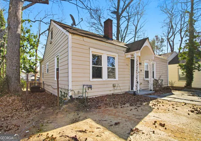 Homes for sale in Atlanta, GA | 926 Lawton St Sw, Atlanta, GA 30310 | MLS# 10690227