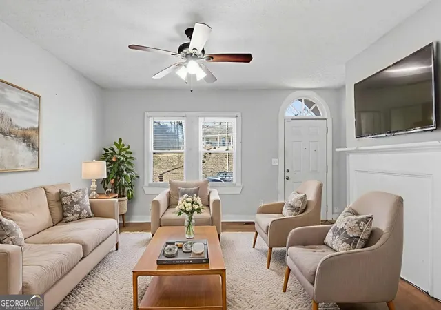 4th image of 926 Lawton St Sw, Atlanta, GA 30310 | MLS# 10690227