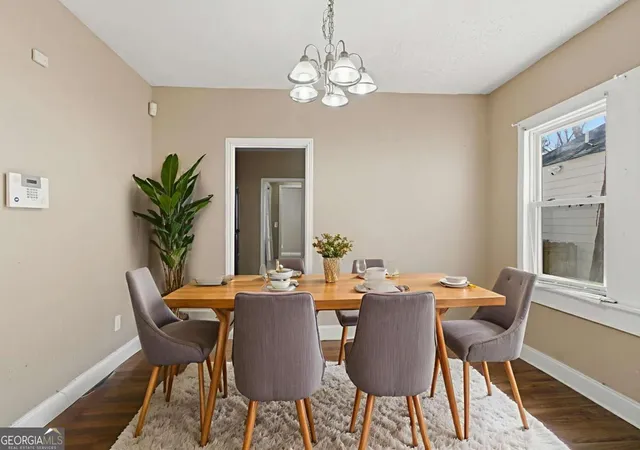 5th image of 926 Lawton St Sw, Atlanta, GA 30310 | MLS# 10690227