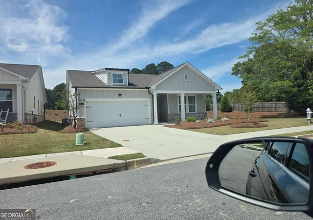 Photo 2 of Single family home for sale at 1633 Juniper Berry Way, Loganville, GA 30052 | MLS# 10800675 | Listing updated on 2026-07-21