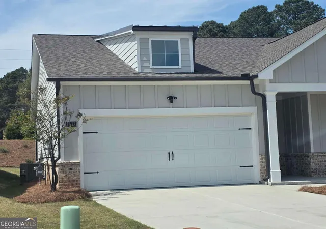 Photo 3 of Single family home for sale at 1633 Juniper Berry Way, Loganville, GA 30052 | MLS# 10800675 | Listing updated on 2026-07-21