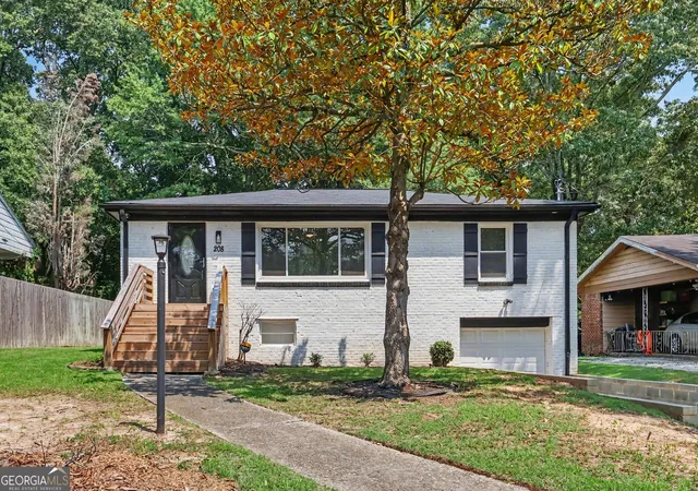 Photo 1 of Single family home for sale at 208 Silver Springs Cir Sw, Atlanta, GA 30310 | MLS# 10816968 | Listing updated on 2026-08-14
