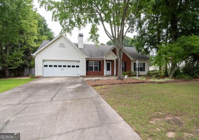2nd image of 115 Oakview Tr, Fayetteville, GA 30215 | MLS# 10815434