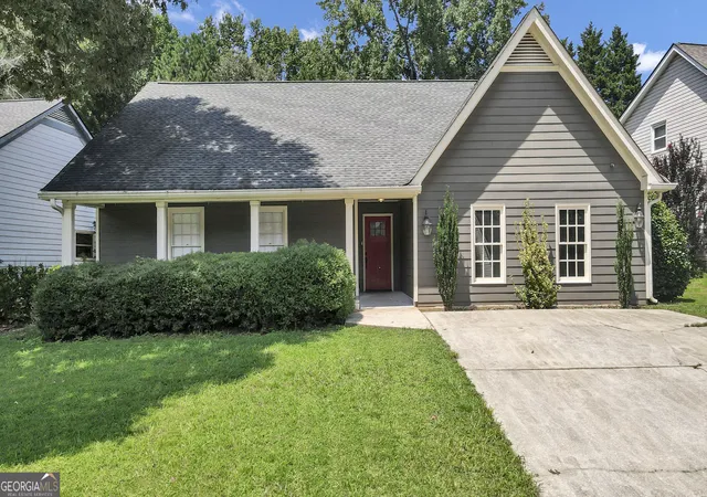 Photo 1 of Single family home for sale at 4670 Sengen Tr, Alpharetta, GA 30022 | MLS# 10826127 | Listing updated on 2026-09-09