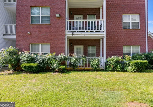 Homes for sale in Douglasville, GA | 7712 Autry Circle, Douglasville, GA 30134 | Houzeo