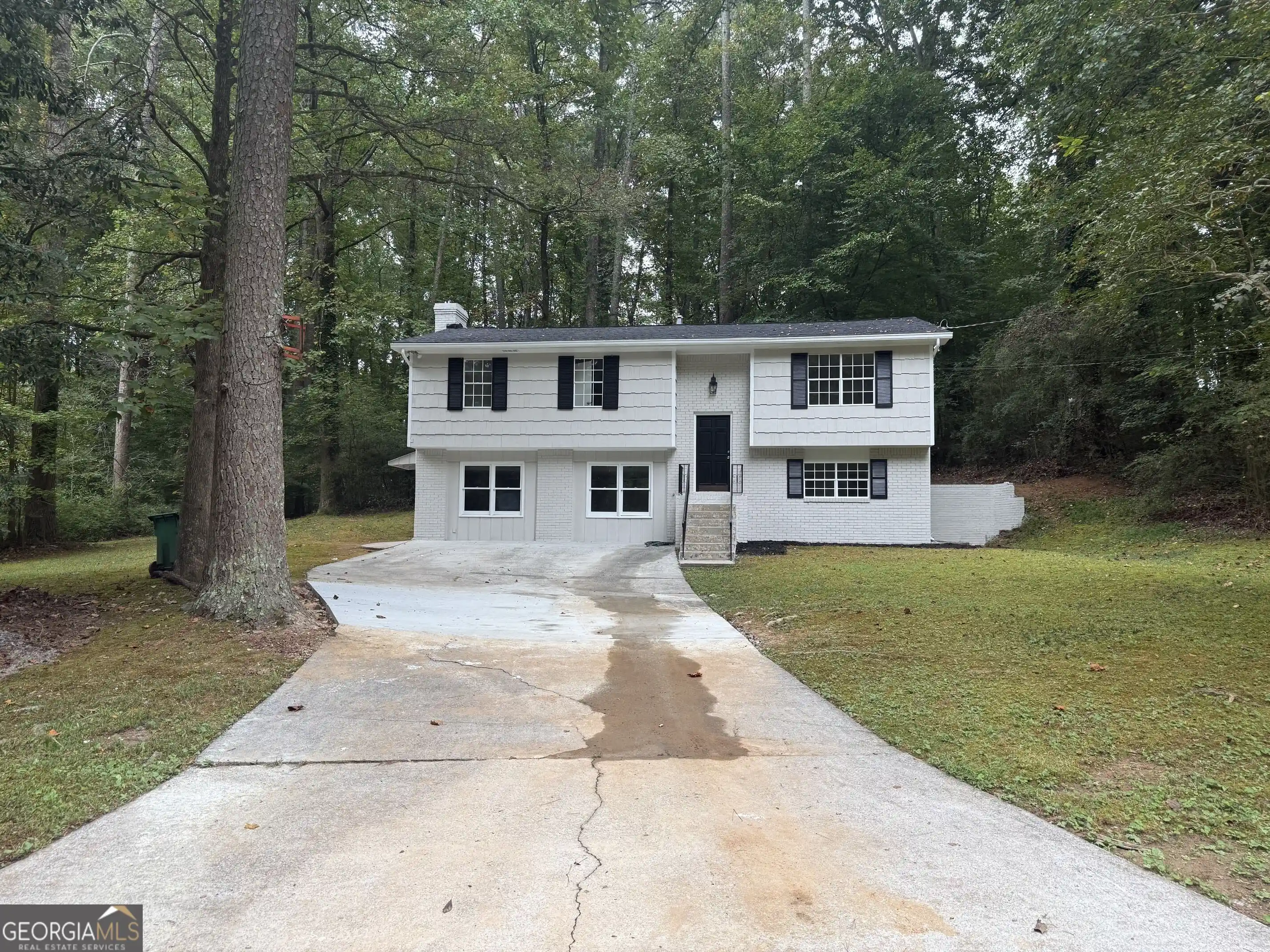 Photo 1 of Single family home for sale at 5959 Simone Dr, Stone Mountain, GA 30087 | MLS# 10866636 | Listing updated on 2026-10-29