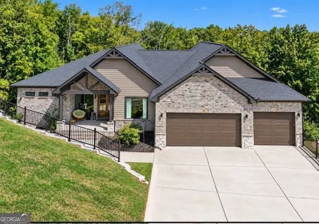 Photo 1 of Mansion for sale at 3685 Silver Brk Ln, Gainesville, GA 30506 | MLS# 10872978 | Listing updated on 2026-10-28