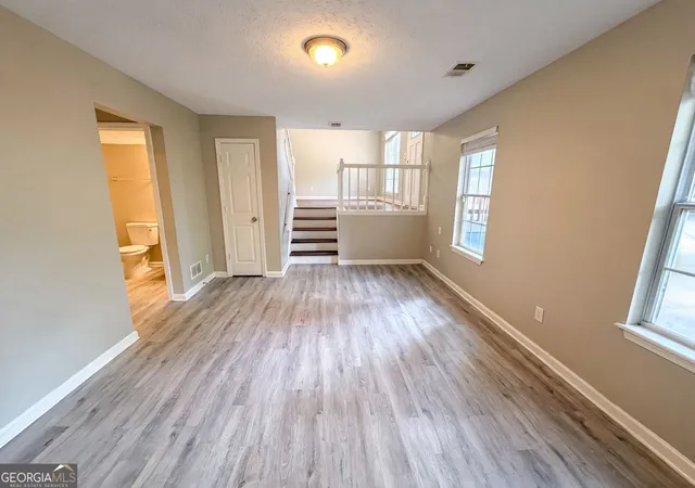 3rd image of 5067 Redan Rd, Stone Mountain, GA 30088 | MLS# 10811845