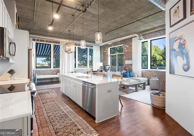 Photo 4 of Condo for sale at 3180 Mathieson Dr Ne #506, Atlanta, GA 30305 | MLS# 10827327 | Listing updated on 2026-08-31