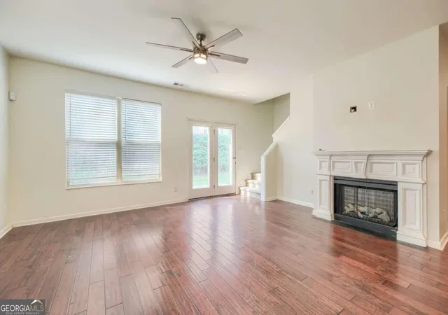 Photo 4 of Sale Pending at 5237 Mill Wy, Stone Mountain, GA 30083 | MLS# 10817925 | Listing updated on 2026-09-29