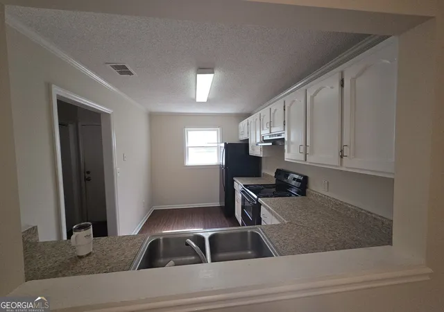 2nd image of 2505 Broad St #321, Athens, GA 30606 | MLS# 10823195