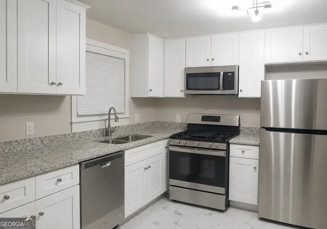 Photo 2 of Multi family home for sale at 184 Wadley St Nw, Atlanta, GA 30314 | MLS# 10793636 | Listing updated on 2026-08-26