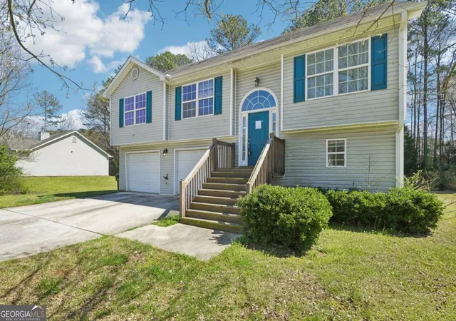 Photo 2 of Single family home for sale at 141 Longstreet Cir, Oxford, GA 30054 | MLS# 10722897 | Listing updated on 2026-08-11