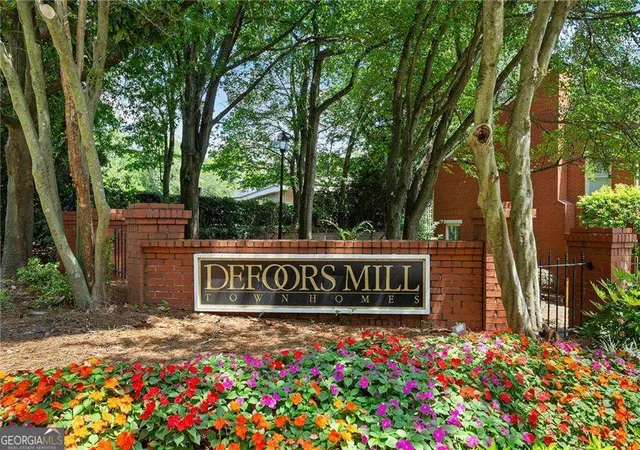 Photo 2 of Townhouse for sale at 501 Defoors Mill Cir Nw, Atlanta, GA 30318 | MLS# 10807550 | Listing updated on 2026-09-15