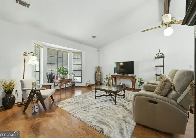 Photo 3 of Sale Pending at 5560 Petite Point, Lithonia, GA 30058 | MLS# 10808304 | Listing updated on 2026-09-17