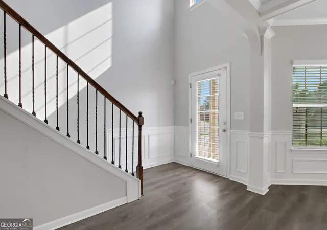 Photo 3 of Single family home for sale at 6740 Oak Hill Pl, Fairburn, GA 30213 | MLS# 10818975 | Listing updated on 2026-10-02