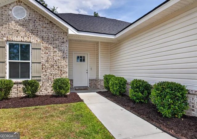Photo 3 of Single family home for sale at 73 Taylor Crk Spur Ne, Ludowici, GA 31316 | MLS# 10736582 | Listing updated on 2026-08-01