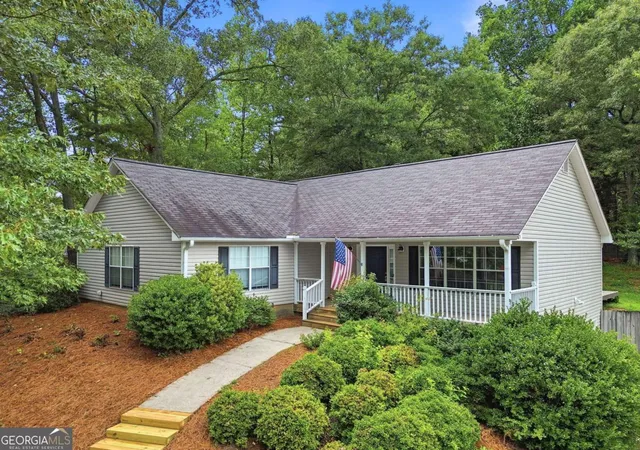 Photo 3 of Single family home for sale at 5295 Harris Crk Dr, Cumming, GA 30040 | MLS# 10805820 | Listing updated on 2026-08-20
