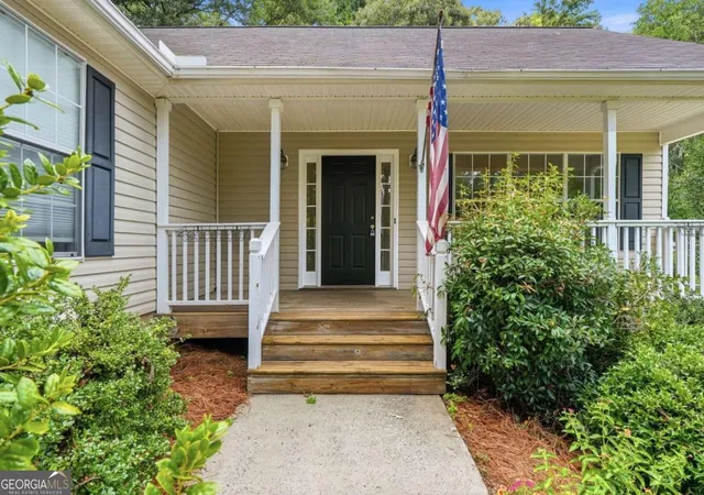 Photo 3 of Single family home for sale at 5295 Harris Crk Dr, Cumming, GA 30040 | MLS# 10805820 | Listing updated on 2026-08-20