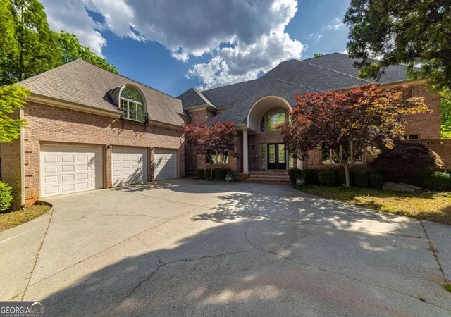 Photo 2 of Mansion for sale at 1483 Jones Rd, Roswell, GA 30075 | MLS# 10761587 | Listing updated on 2026-08-02