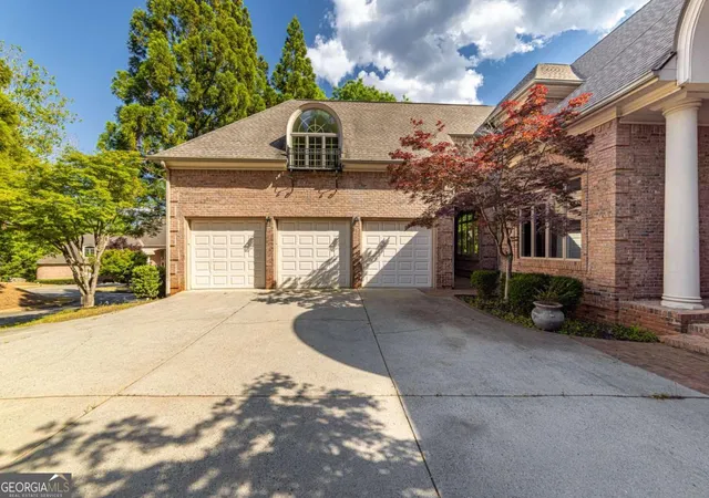 Photo 3 of Mansion for sale at 1483 Jones Rd, Roswell, GA 30075 | MLS# 10761587 | Listing updated on 2026-08-02
