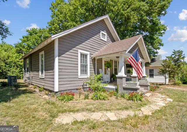 Homes for sale in Commerce, GA | 565 Williford St, Commerce, GA 30529 | MLS# 10736014