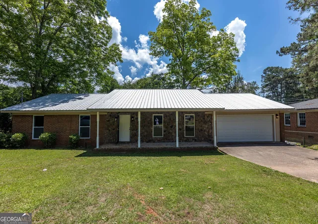 Homes for sale in West Point, GA | 604 Pear St, West Point, GA 31833 | MLS# 10772169
