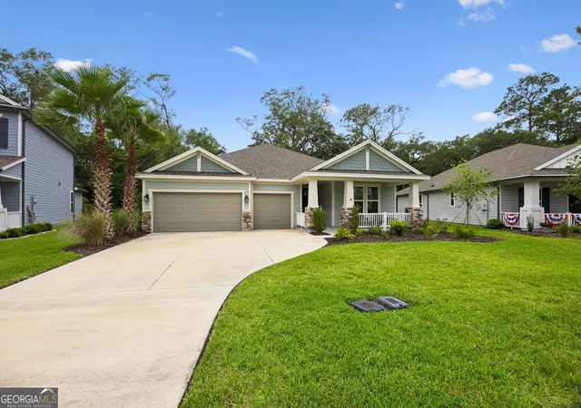 Photo 3 of Single family home for sale at 117 Chinquapin Dr, St. Marys, GA 31558 | MLS# 10790428 | Listing updated on 2026-09-28