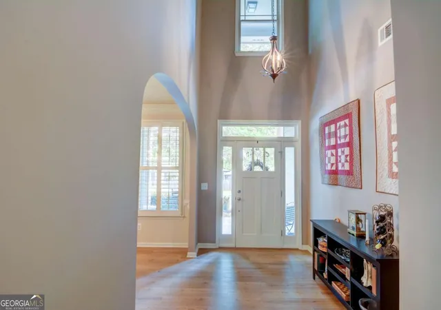 Photo 4 of Single family home for sale at 1415 Winning Colors Ct, Suwanee, GA 30024 | MLS# 10771899 | Listing updated on 2026-09-20